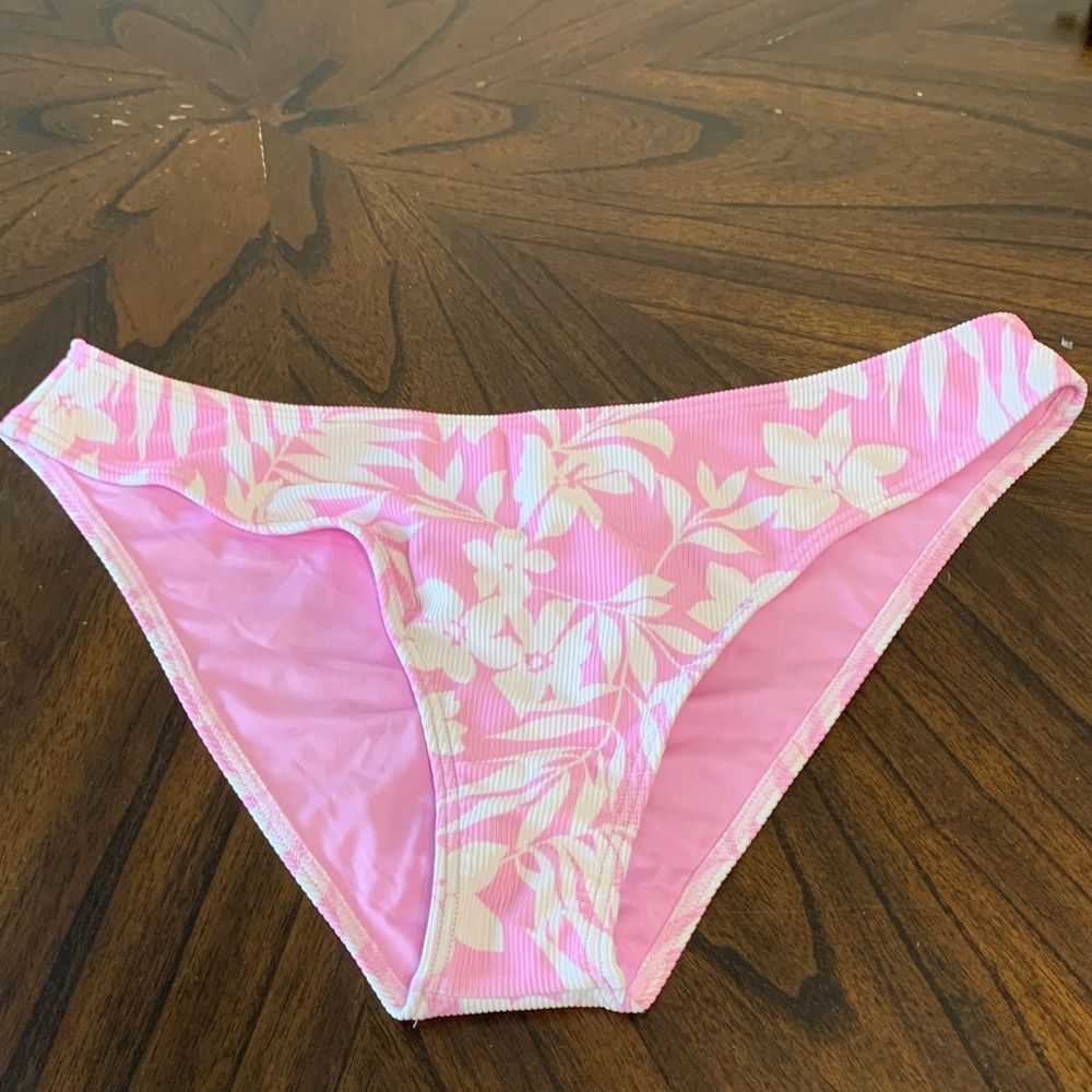 BillaBong Bondi  Medium Coverage Pink Floral Bikini Bottom